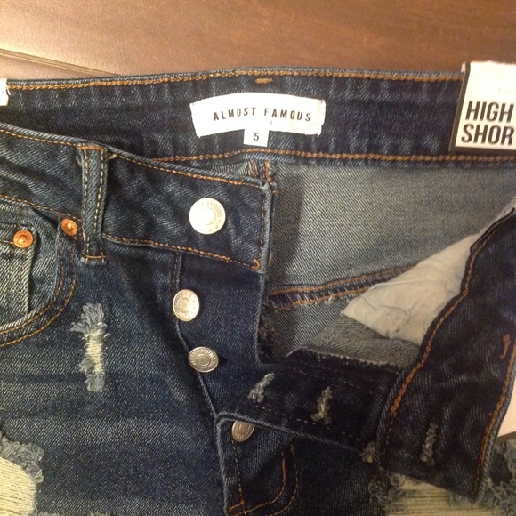 NWT Almost Famous 5 High Rise Shorts 😻 - Picture 4 of 5